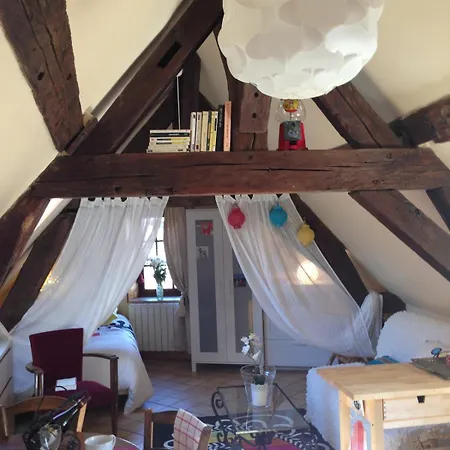 Pied A Terre Centre Apartment